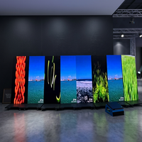 Écran LED pliable à trois volets pour installation extérieure permanente, étanche IP65, luminosité 7000 cd, 178 °   Support mural pour angle de vision réglable