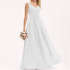 Dernières robes de <span class=keywords><strong>demoiselle</strong></span> <span class=keywords><strong>d</strong></span>'<span class=keywords><strong>honneur</strong></span> à motifs <span class=keywords><strong>Robe</strong></span> <span class=keywords><strong>rouge</strong></span> <span class=keywords><strong>et</strong></span> <span class=keywords><strong>blanche</strong></span> en mousseline de soie orange <span class=keywords><strong>Robe</strong></span> de bal modeste col en v sans manches sur mesure en gros - Product Image 1