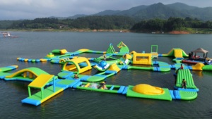 Nouveau design de parc aquatique <span class=keywords><strong>gonflable</strong></span> multi-commercial, équipement de jeux aquatiques <span class=keywords><strong>gonflable</strong></span>, parcs aquatiques flottants, activités à vendre - Product Image 6