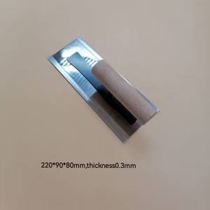 Esparcidor flexible de acero inoxidable para revestimiento de hormigón - Product Image 3