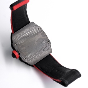 Montre mécanique haut de gamme unisexe personnalisée avec boîtier en fibre de carbone noire creuse, bracelet en velcro tissé <span class=keywords><strong>rouge</strong></span>, édition limitée, verre saphir - Product Image 3