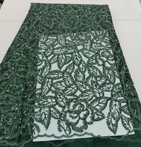 Nuovi Articoli per il Capodanno 2026: Bellissimo Tessuto in Pizzo Francese <span class=keywords><strong>con</strong></span> Paillettes per Abiti e <span class=keywords><strong>Tende</strong></span> - Product Image 1