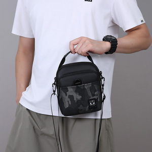 Men's Shoulder Bag Oxford Cloth Camouflage Large Capacity Crossbody Bag For Everyday Use - Product Image 3