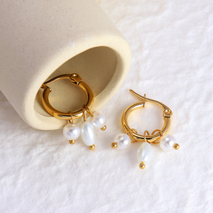 Pendientes <span class=keywords><strong>de</strong></span> perlas <span class=keywords><strong>de</strong></span> moda francesa, aretes <span class=keywords><strong>de</strong></span> aro con abalorio <span class=keywords><strong>de</strong></span> perla, aretes <span class=keywords><strong>de</strong></span> borla <span class=keywords><strong>de</strong></span> Hip Hop, joyería inspirada <span class=keywords><strong>de</strong></span> diseñador <span class=keywords><strong>2022</strong></span> - Product Image 6