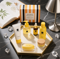 Ensemble de soins du visage OEM au curcuma apaisant et hydratant en 6 pièces, acide hyaluronique |   Extraits naturels pour éclaircir la peau sensible
