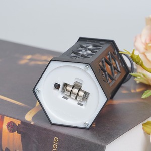 Linterna LED sin Llama – Linterna de Vela Vintage, Decoración Colgante para Exteriores e Interiores – Jardín, Patio, Fiesta, Ambiente Festivo - Product Image 3
