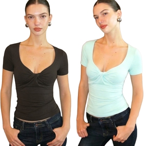 เสื้อยืดคอกลมแบบลำลอง ผูกปม ดีไซน์เรียบง่าย สีพื้น ยืดหยุ่นสูง ทรงปกติ แขนสั้น ระบายอากาศได้ดี เป็นมิตรกับสิ่งแวดล้อม เหมาะสำหรับฤดูร้อน ผลิตจากผ้าถัก - Product Image 1
