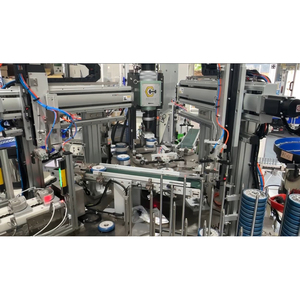 Máquina de Ensamblaje de 5 Componentes Totalmente Automática de Alta Calidad, Soporte de Instalación In Situ, Sistema de Verificación de Calidad Integrado, 1 Año de Garantía - Product Image 2