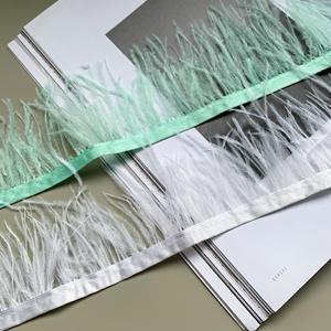 Bande de dentelle à bordure en <span class=keywords><strong>plumes</strong></span> d'autruche Yiwu, couleur unie, 8-10 cm, pour ourlet de manchette de vêtement, accessoires de confection DIY - Product Image 5
