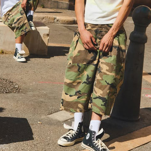 New Arrival Custom <b>Camo</b> Print Casual <b>Men</b> 3/4 Length <b>Cargo</b> Shorts Wide Leg Multi Pocket Streetwear Shorts for <b>Men</b> - Product Image 2