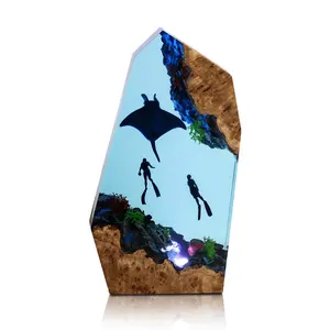 Handmade Marine microlandscape Manta Ray and diver home atmosphere decoration epoxy resin LED table night lamp Wholesale