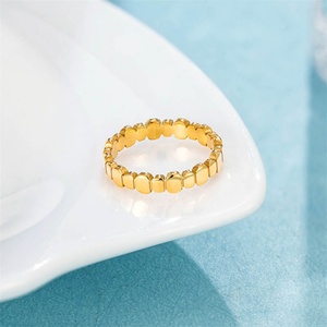 Anillos de Aro Geométricos Chapados en Oro para Mujer, Joyería Simple y Moderna - Product Image 3