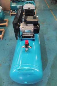 <span class=keywords><strong>Compresseur</strong></span> d'air à piston à courroie Louwei 4HP 8bar Machine <span class=keywords><strong>270</strong></span> <span class=keywords><strong>litres</strong></span> Machine 230V Grande capacité <span class=keywords><strong>Compresseur</strong></span> d'air à piston à entraînement par courroie - Product Image 3