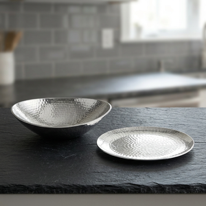 Juego de 2 Platos y Tazones Redondos de Acero Inoxidable Pulido, Ecológicos, Hechos a Mano, Vajilla Moderna de Metal - Product Image 2