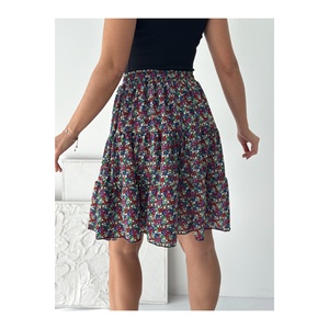 Jupe évasée en tissu froissé à fleurs pour femmes, taille élastique, longueur moyenne - Product Image 2