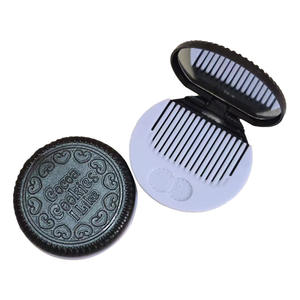 Creative INS Cute Oreo <span class=keywords><strong>Chocolate</strong></span> Cookie Mirror Portable Mini Herramienta de maquillaje plegable para el estilo al aire libre - Product Image 5