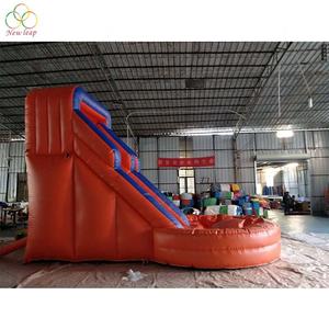 Trượt nước <span class=keywords><strong>Bouncer</strong></span> màu đỏ và màu xanh với hồ nước nhỏ cho người lớn và trẻ em ở nhà ngoài trời - Product Image 2