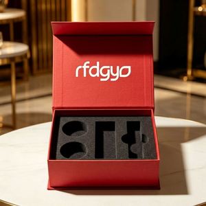 Caja de Regalo Magnética Plegable Grande y Reciclable para Mantas, Construcción de Papel Rígido, Asa Magnética, Diseño Plegable, Personalizable - Product Image 1