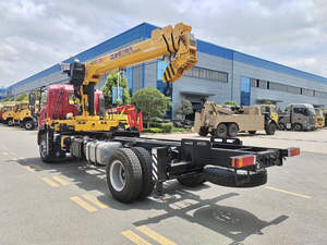 Grúa telescópica de 8 toneladas para camión, grúa hidráulica para camión, equipo de elevación primario con bomba y caja de cambios Zoomlion para sitios de construcción - Product Image 5