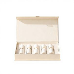 Boîte cadeau cosmétique magnétique doublée de satin, pliable, en carton rigide, pour rouge à lèvres et maquillage - Product Image 5