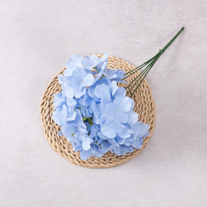 Bouquet multicolore de 5 têtes d'hortensias artificiels en soie pour aménagement extérieur, studio photo, décoration de mariage et allée de banquet - Product Image 5