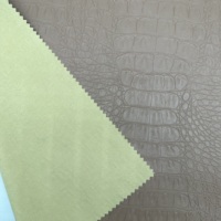 Cuir synthétique sans PFAS avec support en polyester, extensible dans les deux sens, motif crocodile classique, tissu en cuir PU pour vestes
