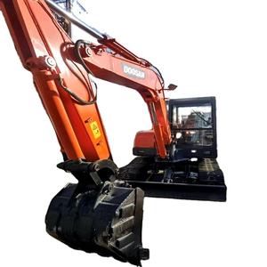 Mini pelleteuse sur chenilles Doosan DH55 d'occasion 0.2m3 Bucket 6ton Moteur certifié d'occasion en vente en Chine - Product Image 1