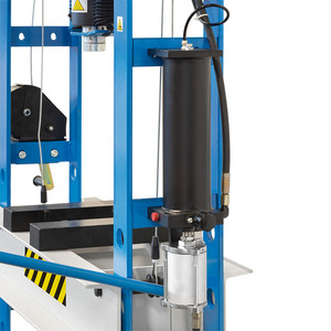 Prensa Hidráulica Manual Fervi y Cilindro Neumático, Equipo de Taller para Metalurgia y Reparación - Product Image 1