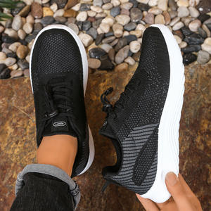 2025 nuove <span class=keywords><strong>Sneakers</strong></span> alla moda leggere e comode che aumentano l'altezza Casual passeggiate all'aperto per i viaggi estivi invernali primaverili - Product Image 1