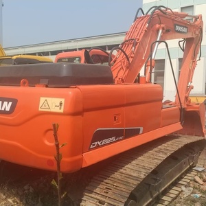 Excavatrice sur chenilles Doosan DX225LC-9C d'occasion, précise et efficace, 22 tonnes, hydraulique, peinture d'origine, pour la construction - Product Image 3