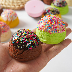 Bolas de Helado Artificiales de PVC de 5.5cm, Color Personalizado, Escultura en Miniatura, Accesorios Coloridos para Bolas de Helado, Uso en Festivales, Resistentes a los Rayos UV - Product Image 2