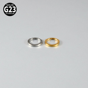 Anillo de nariz, oreja o labio de titanio F136 G23, moderno, simple, unisex, banda delgada y lisa, sin costuras, joyería para <span class=keywords><strong>piercing</strong></span>. - Product Image 1