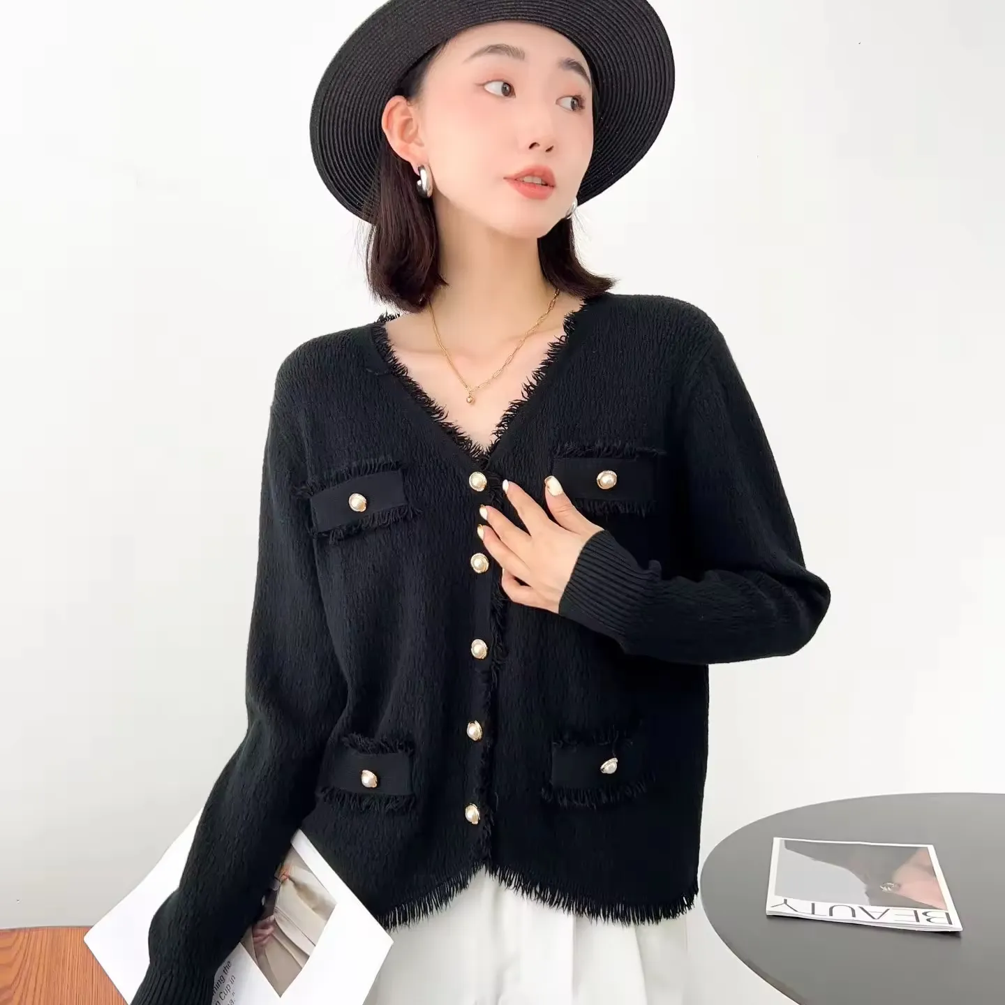 Customized Manufactory Small Fragrant Style Tassel Knitwear Solid Color Women Knitted Jacket Single Breasted Long Sleeve Coat