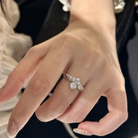 Ensemble de bagues de luxe haut de gamme, design de niche, élégant et polyvalent, avec rangée de zircone cubique (CZ) violette et entièrement sertie de diamants, super scintillant, style antique