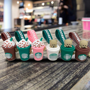 LLavero de oso de dibujos animados lindo Oso de goma de PVC 3D con aleación de Starbuck impresión en offset elegante llavero de <span class=keywords><strong>helado</strong></span> encanto - Product Image 4