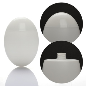 Vente en gros de flacons ovales plats uniques personnalisés de 50 ml, flacons en plastique pour soins de la peau, emballage cosmétique, flacon de lotion pour le visage, flacon de crème solaire - Product Image 2