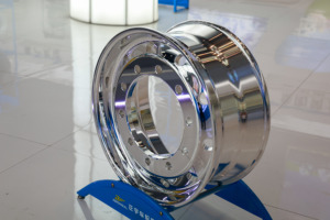 ล้ออะลูมิเนียมอัลลอยปลอมแปลงแบบพิเศษสำหรับรถบรรทุก22.5X9รองรับความหนาของรูลมแบบปรับแต่งได้ - Product Image 2