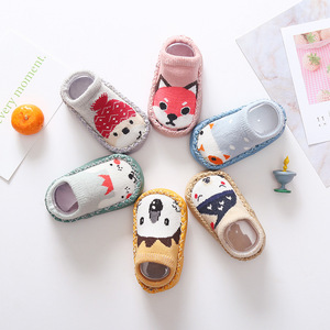 Chaussettes respirantes en coton pour enfants, avec semelle en caoutchouc, antidérapantes, pour l'intérieur et l'extérieur, 1 paire - Product Image 3
