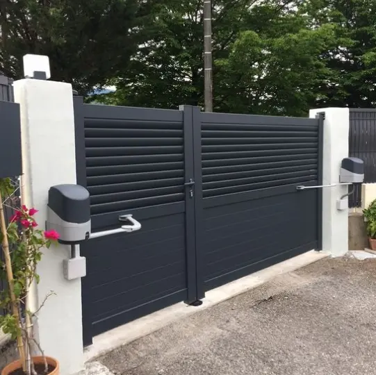 New Design Power Coated Aluminum Black Louver Privacy Fence Electric Gate