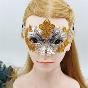 Masque en fer forgé de haute qualité pour fête de <span class=keywords><strong>carnaval</strong></span> d'Halloween, incrusté de <span class=keywords><strong>strass</strong></span> et de poudre d'or - Product Image 5