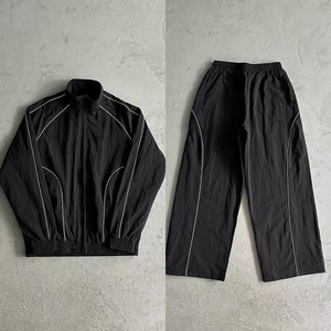 Custom OEM Windbreaker Set Jogger Nylon Windbreaker Reflective Tracksuit for Men - Product Image 3