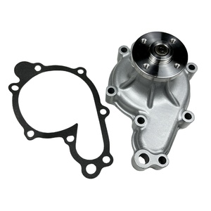 Pompe à eau 7008449 compatible avec les moteurs S650 T650 S630 T630 - Product Image 1