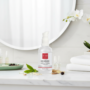 Sérum Visage Anti-Imperfections TTO Clinic 50ml à l'Huile d'Arbre à Thé, Acide Hyaluronique, Arbutine et Vitamine C – Éclaircissant, Anti-Âge et Anti-Rides pour la Peau - Product Image 3