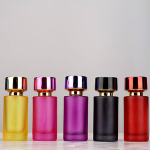 Flacon de parfum rond noir mat personnalisé de luxe 50 ml Flacon pour homme Parfum agréable en spray - Product Image 1