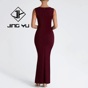 Vestido Elegante de Mujer con Cuello Cuadrado y Pliegues, Vestido Ajustado de Viscosa Texturizada Personalizado de Fábrica OEM - Product Image 3