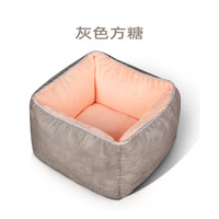 Lit pour chat en forme de grotte, fausse fourrure, fond antidérapant, doux, chaud, durable, lit carré pour chats et chiots