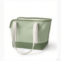 Sac de transport pour chien pour petits chiens, sac fourre-tout souple pour chien avec clip de harnais de sécurité, sac de transport confortable pour animaux de compagnie pour chiens de moins de 15 livres
