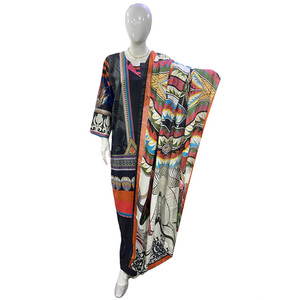 Ensemble de vêtements en tissu lawn pour femmes, multicolores et brodés – Ensemble de robe en lawn imprimé de qualité supérieure, 3 pièces, pour l'été - Product Image 1