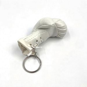 Porte-clés en caoutchouc PVC souple écologique, prix bas, porte-clés personnalisés en forme de gants de boxe - Product Image 4