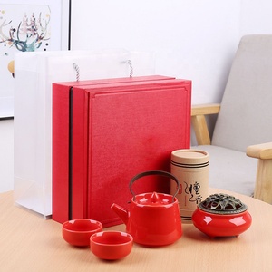 La tazza <span class=keywords><strong>di</strong></span> tè creativa all'ingrosso mette una pentola <span class=keywords><strong>di</strong></span> due tazze insieme <span class=keywords><strong>di</strong></span> tè insieme <span class=keywords><strong>di</strong></span> tè <span class=keywords><strong>di</strong></span> kung fu della porcellana con il bruciatore <span class=keywords><strong>di</strong></span> incenso - Product Image 1